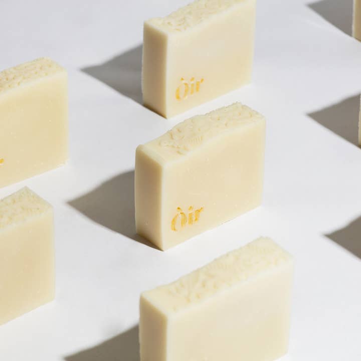 Oir Soap Ltd - Venta al por mayor Pastilla de jabón - Jabón para manos y cuerpo sin fragancia1