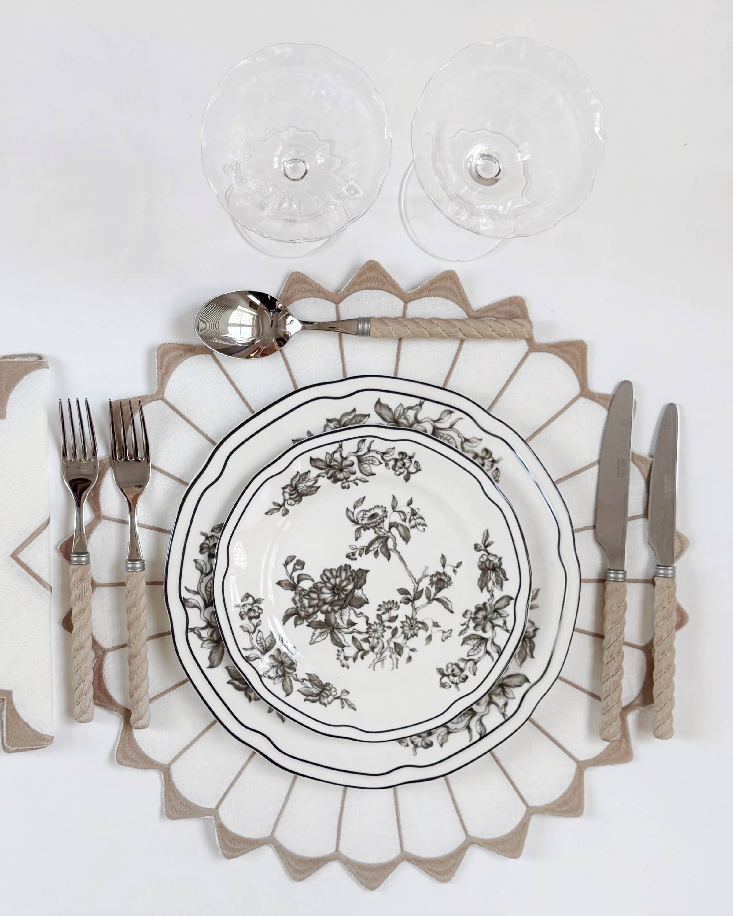 Duggan Society - Wholesale Dinner Plate - Byron white fine bone china dinner plate (set of 4)2