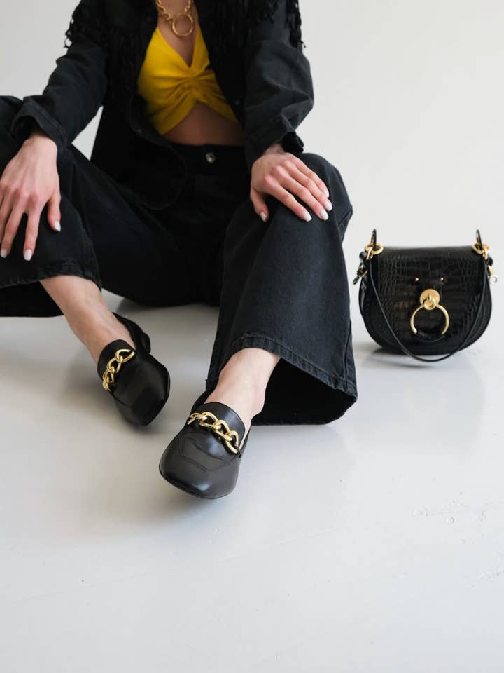 Leather Flat Loafers Ruth for wholesale by Nenya Fashion Limited