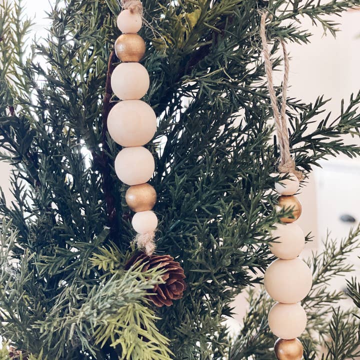 Rustiek - Wholesale Ornament - Natural and Gold Bead Ornament3