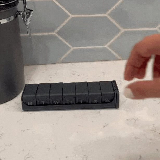 MAYBLISS - Wholesale Pill Organizer - BlissPod Innovative Travel Case3