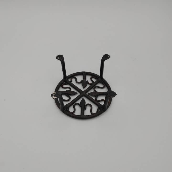 Asia West - Vendita all'ingrosso Portavasi - Supporto per piante rotondo in ferro battuto da 4»6