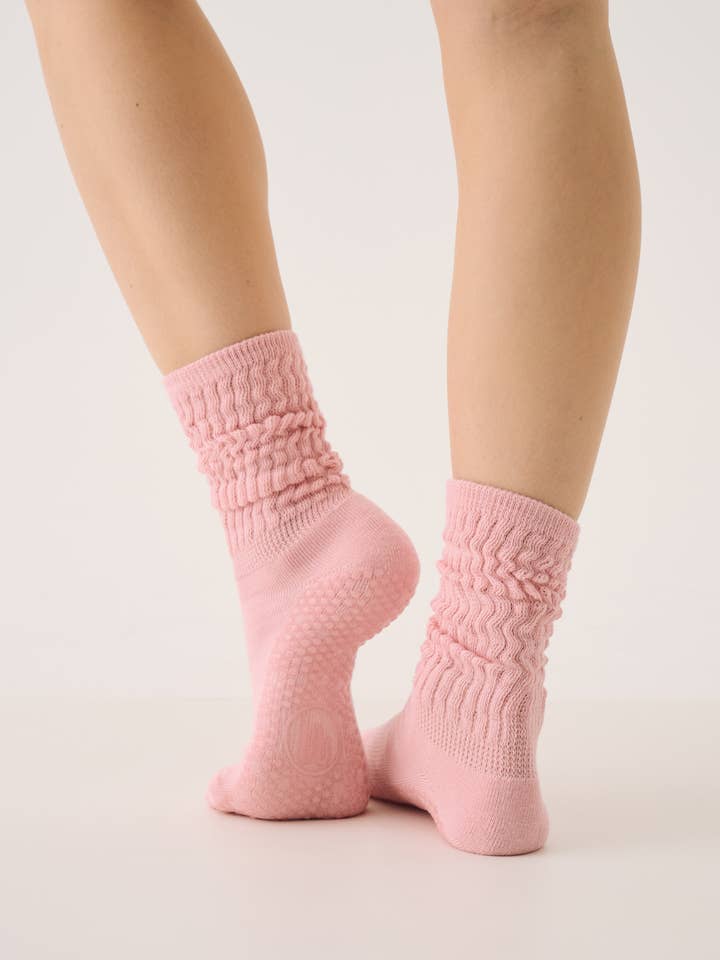 MoveActive - Wholesale Socks - Women's - Scrunch Non Slip Grip Socks - Pink