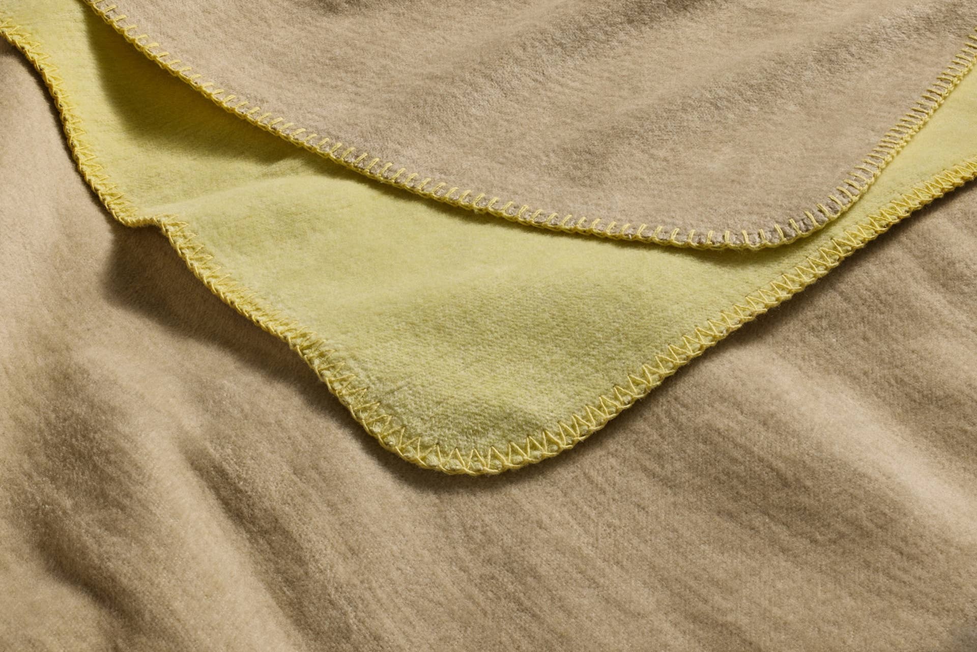 LABONI - Volentis GmbH – Großhandel Haustierdecke – Katze/Hund – REVERSO – Stilvolle Wende-Decke für anspruchsvolle Hunde25