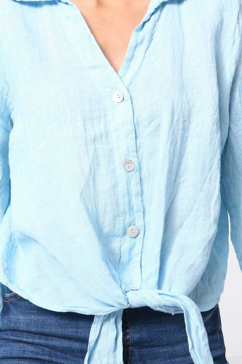 LÉA & LUC - Venta al por mayor Camisa con botones - Mujer - Camisas anudadas a la cintura en 100% lino REF. 220243