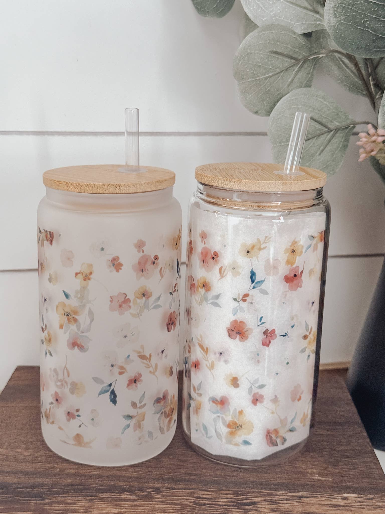 Emma K Designs - Wholesale Drinking Glass/Cup - Fall Blooms 16oz Glass Cup with Bamboo Lid3