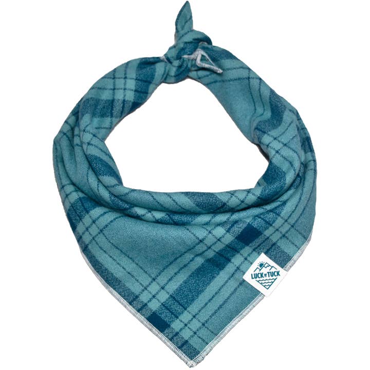 Tetra Bandana pour chien pour la vente par LUCK OF TUCK