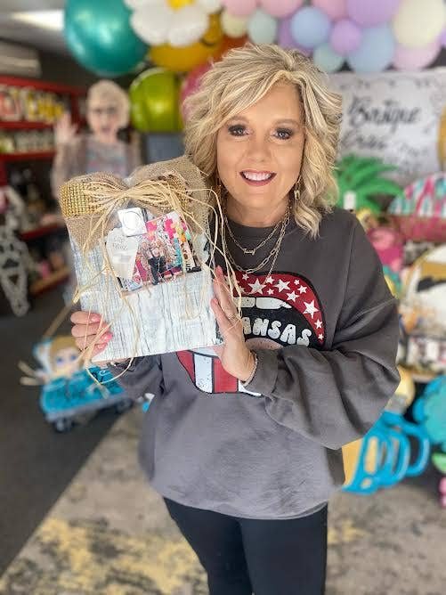 ARTSY - Wholesale Picture Frame - Handcrafted/Painted Clip picture frame0