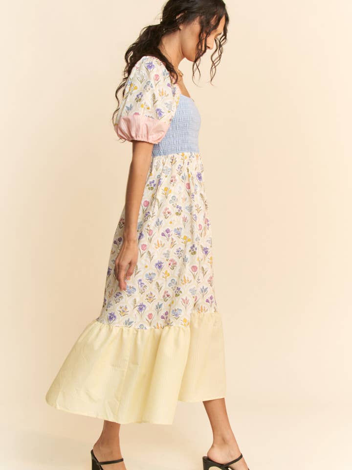 PASTEL YELLOW MULTI FLORAL BOUQUET WALLPAPER PUFF SLEEVE TIERED DRESS for wholesale on Faire8