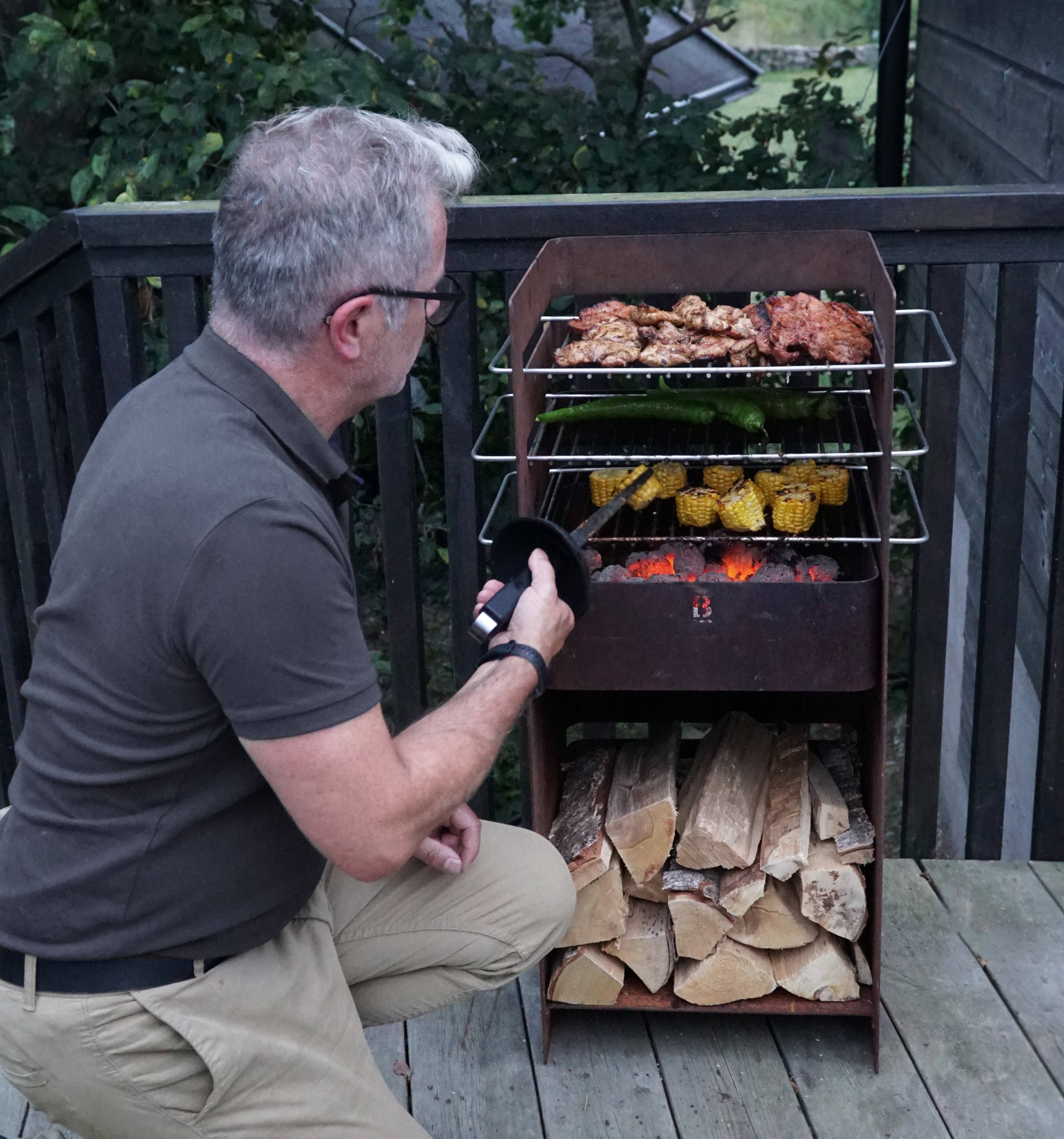 Born in Sweden AB – Großhandel Feuerstelle – FUEGO Feuerkorb und Grill4