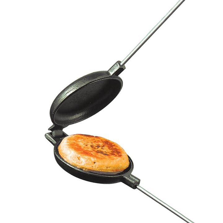 Rome Outdoor Cookware – wholesale Kitchen tool/gadget – Round Pie Iron - Cast Iron Original Pie Iron By Rome #1805