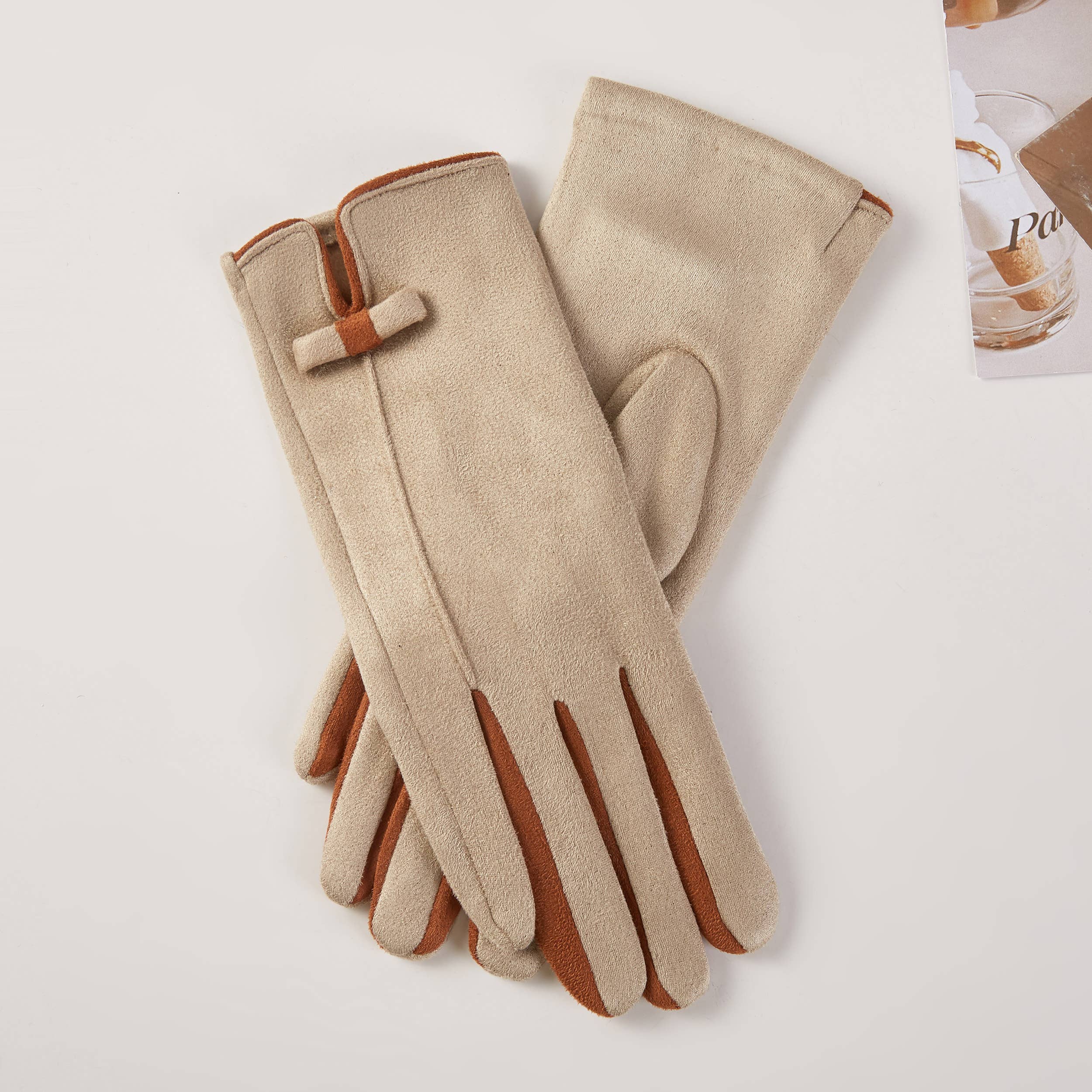 Hana - Wholesale Gloves - Women's - Two Tone Colors with Small Bow Trim Winter Gloves1