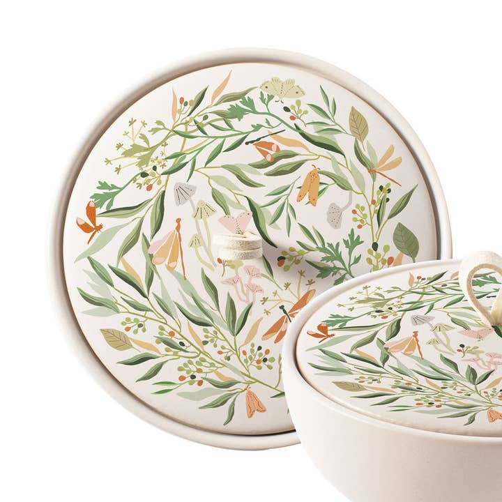 GRANDE BOÎTE À BIBELOTS PAR MORNING GARDEN pour la vente par Fringe Studio