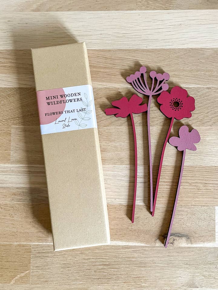 Mini Wooden Wildflowers set - Red for wholesale by Laurel Lane Studio