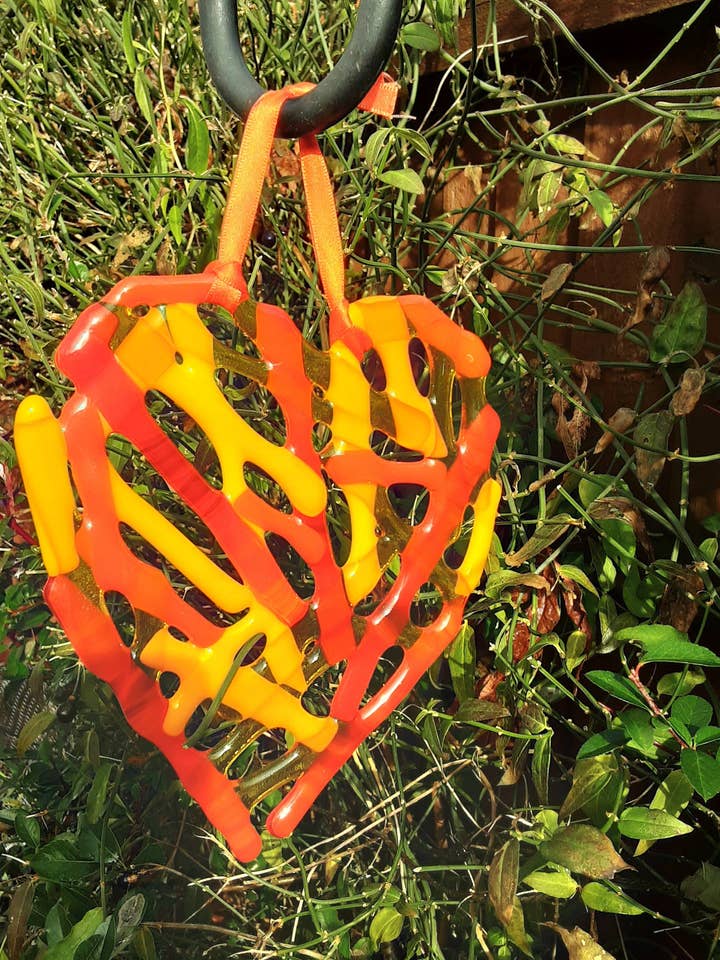 Suncatcher a forma di cuore in vetro reticolare #2 per la vendita all'ingrosso da parte di Glasstopia