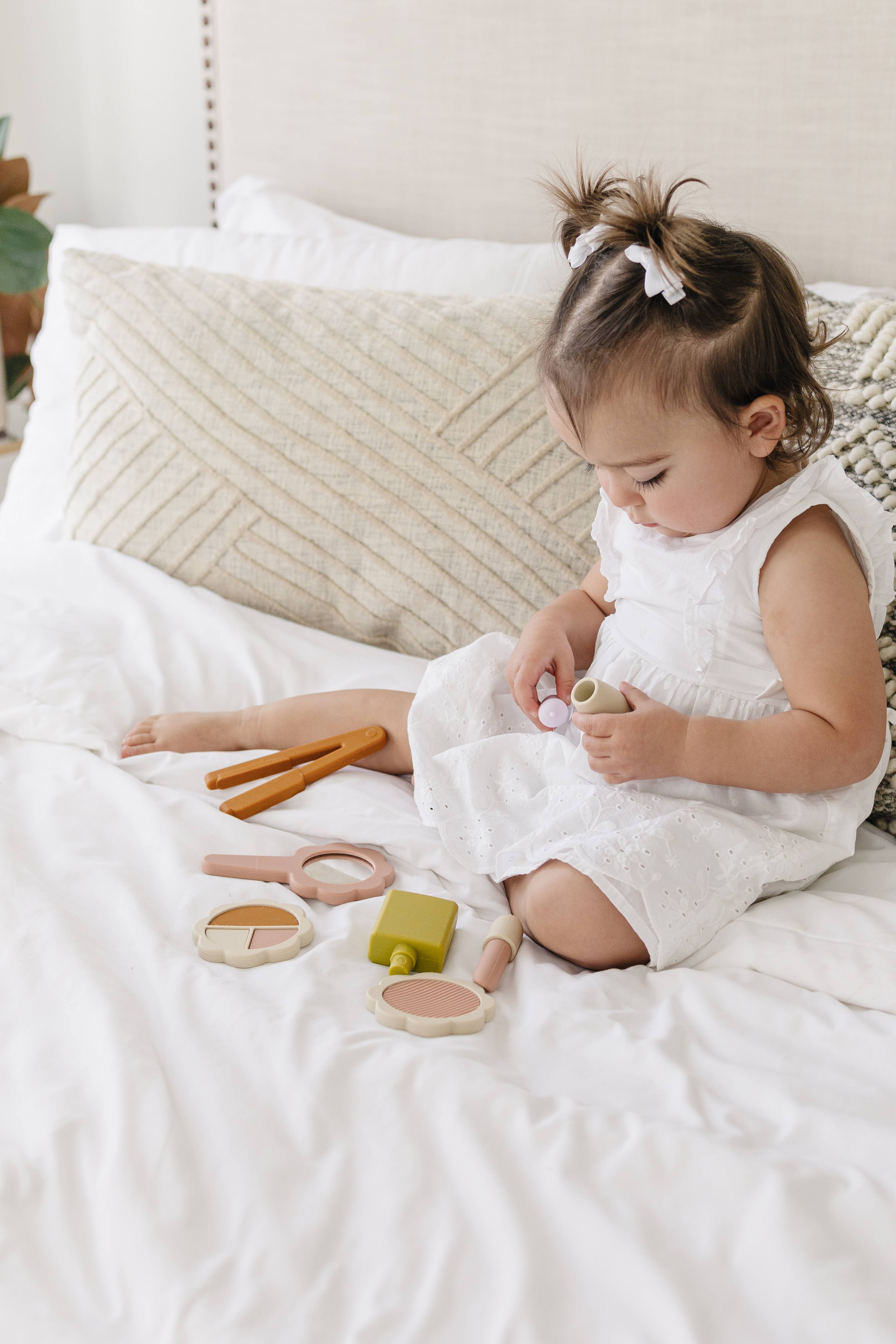 Marlowe & Co - Wholesale Toy Set - Kids - Silicone Hair and Makeup Play Set8