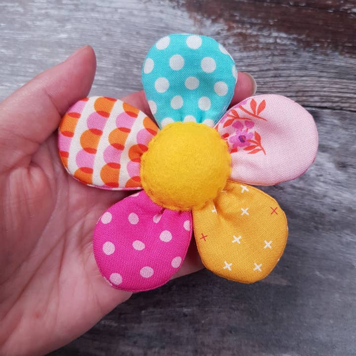 paper-and-string ltd - Wholesale Brooch - Handmade Fabric Flower Brooch (case of 16)6