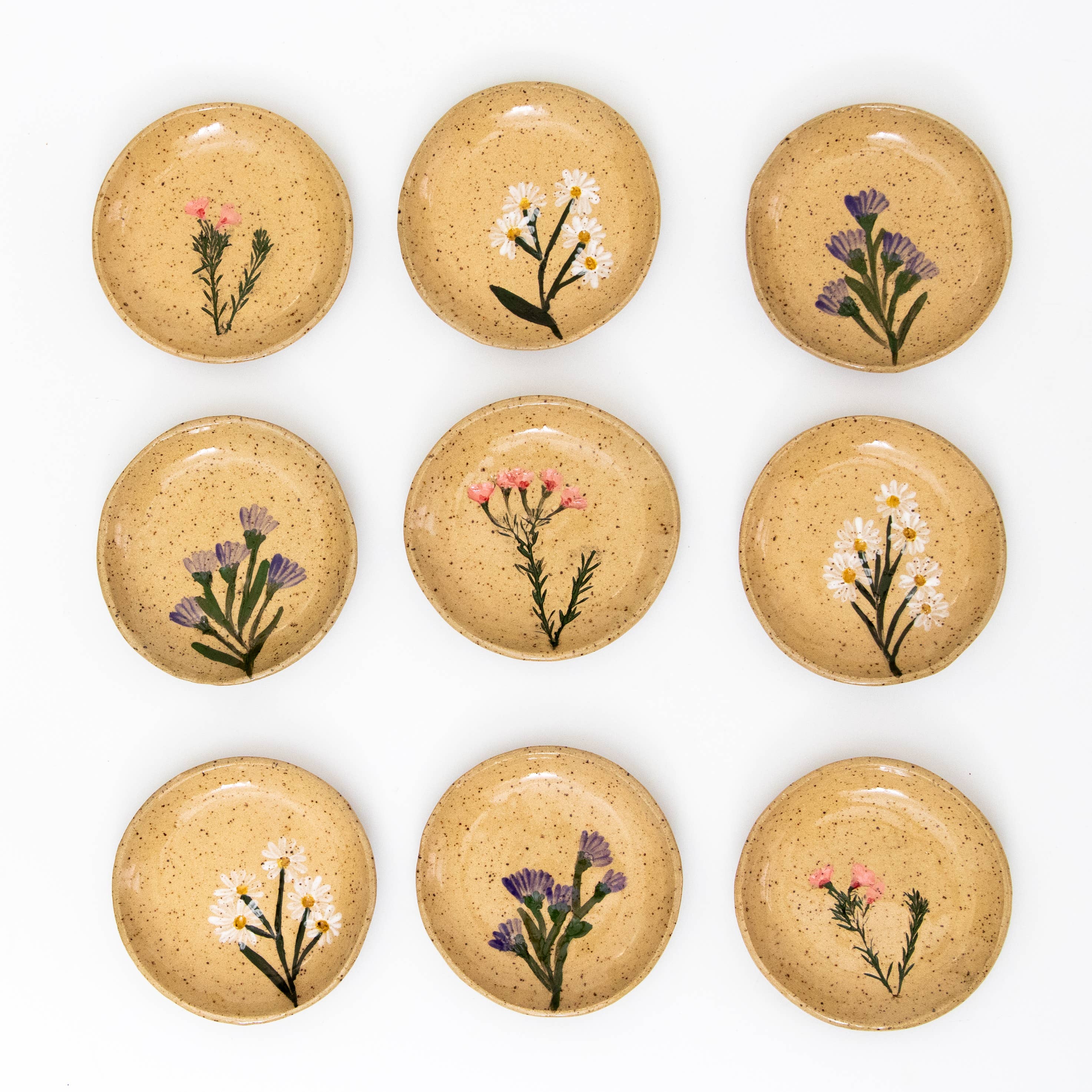 Tara Kothari - Wholesale Jewelry Dish - Rustic Wildflower Handmade Pressed Flower Jewelry Dish1
