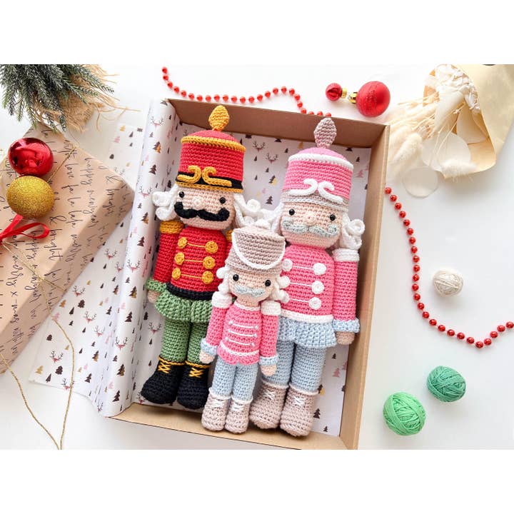 TOMOPOD LLC - Wholesale Christmas Decoration - Crochet Christmas Nutcracker, Cute Christmas Amigurumi