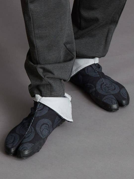 Gemaakt in Takasago - TABI-schoenen - NAMI voor wholesale door Ametsuchi by Amina Collection