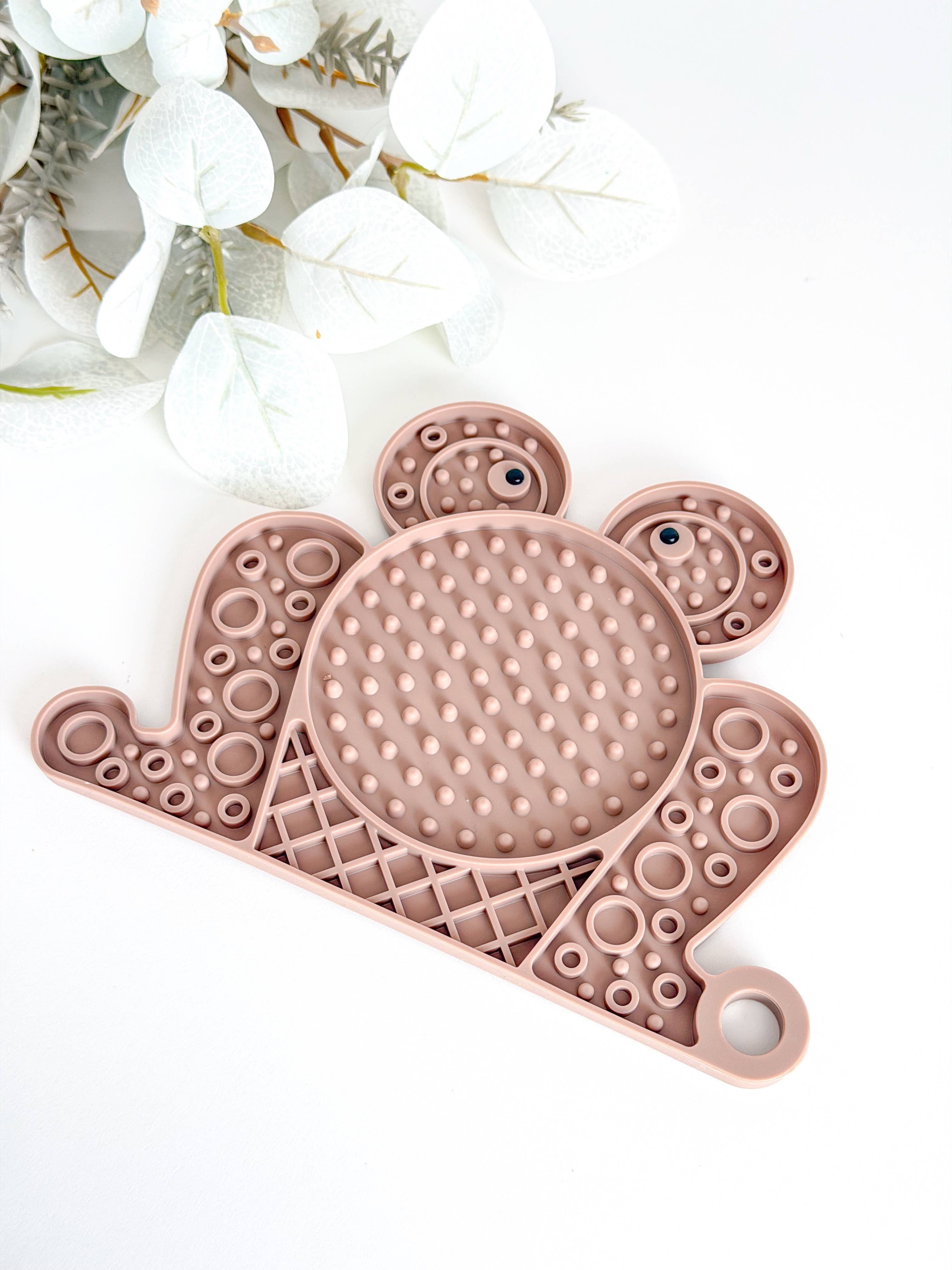 Doggotique - Wholesale Pet Food Mat - Dog - Frog licking mat, feeding mat for small dogs and cats7