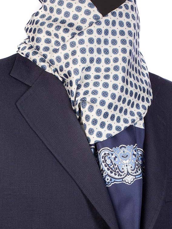 Bufanda de una Hoja en Seda Blanca con Estampado Azul Azul Celeste SF7 para venta al por mayor de Graffeo Cravatte
