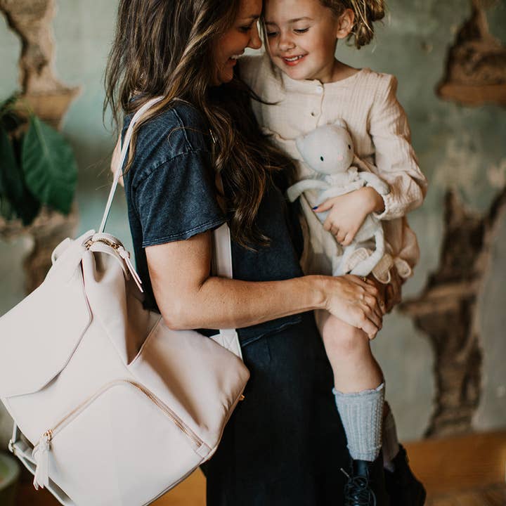 Rori & Rose - Wholesale Diaper Bag - Baby - Aurora Mom Bag with Wet Dry Bag and Hooks4