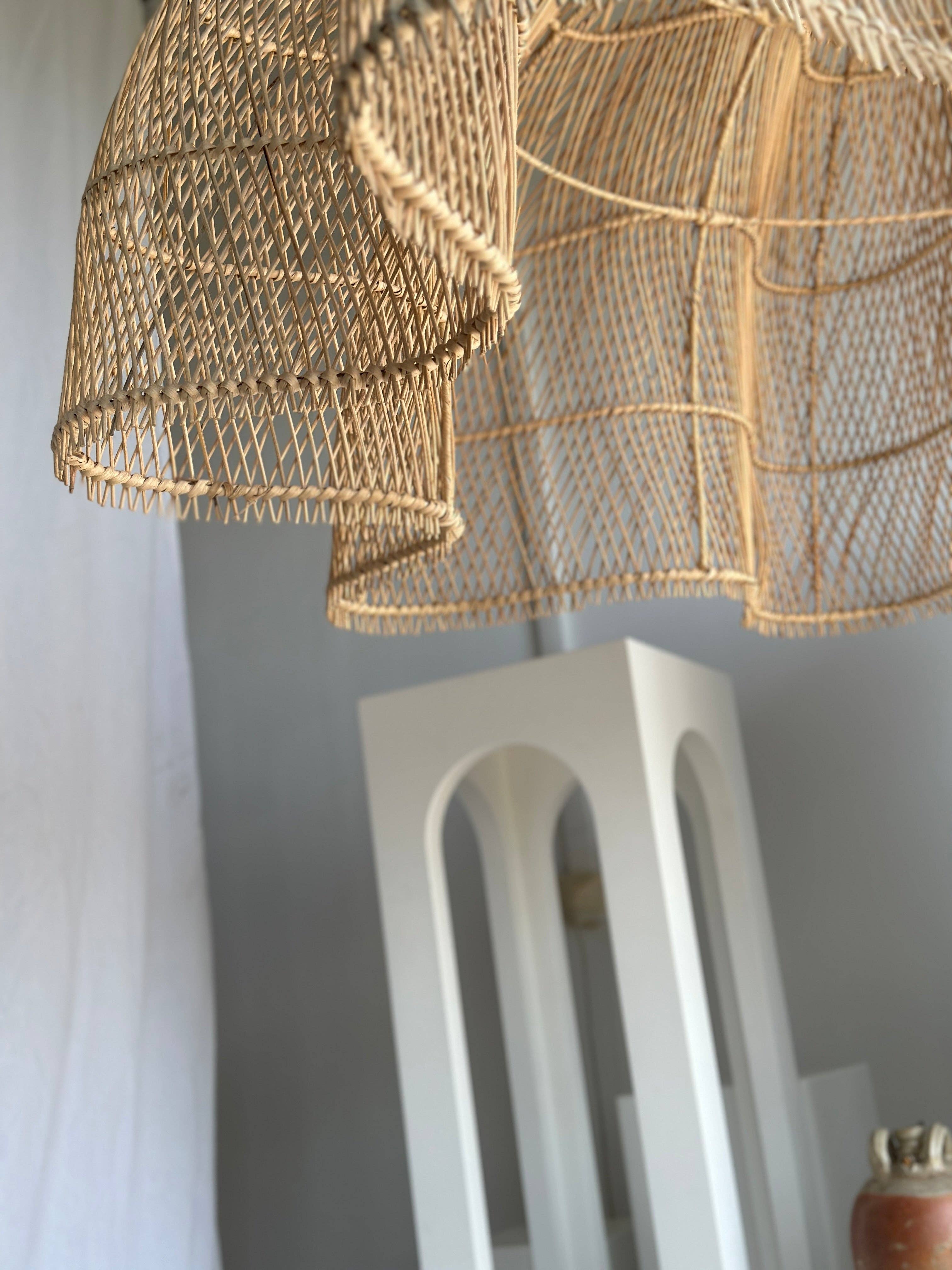 Office Objets - Wholesale Chandelier/Hanging Light - Immense rattan suspension in the shape of a flower, tulip, corolla H:1m; D:1m50142