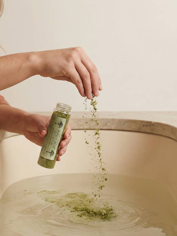Rituel de Bain de Forêt pour la vente par Willow and Raven