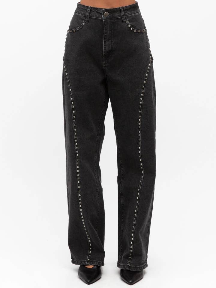 Global Fashion House - Wholesale Jeans - Women's - CONTRASTING STUDS DENIM PANTS2