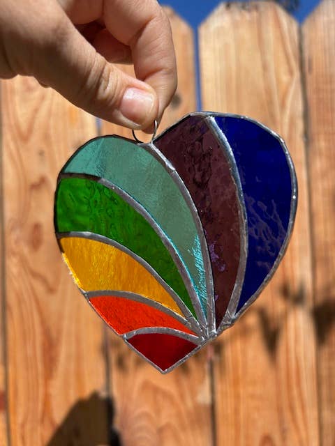 Stained glass stars and Talavera – wholesale Solfångare – Handgjord regnbågsfärgad glashjärta solfångare2