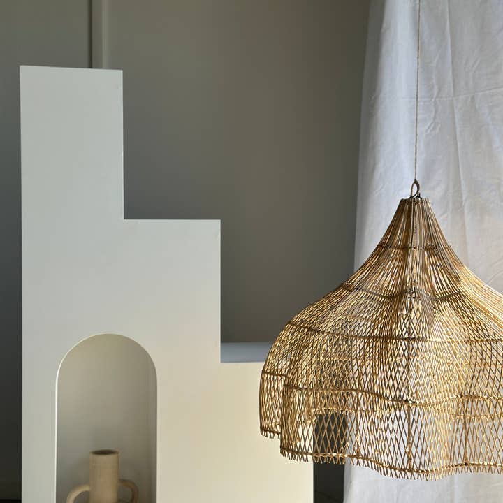 Office Objets - Wholesale Chandelier/Hanging Light - Pendant light, flower-shaped rattan fixture, tulip, corolla H:80cm D80cm