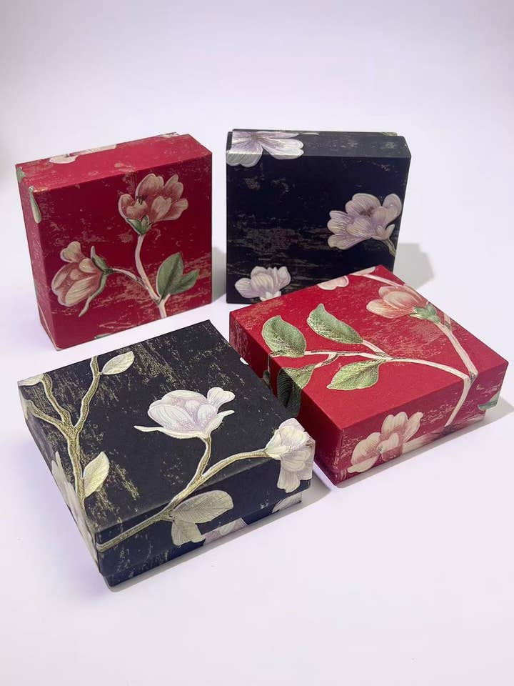 Boîte bijoux 9,3x9,3 cm – écrin cadeau floral élégant fête pour la vente par COSMOS