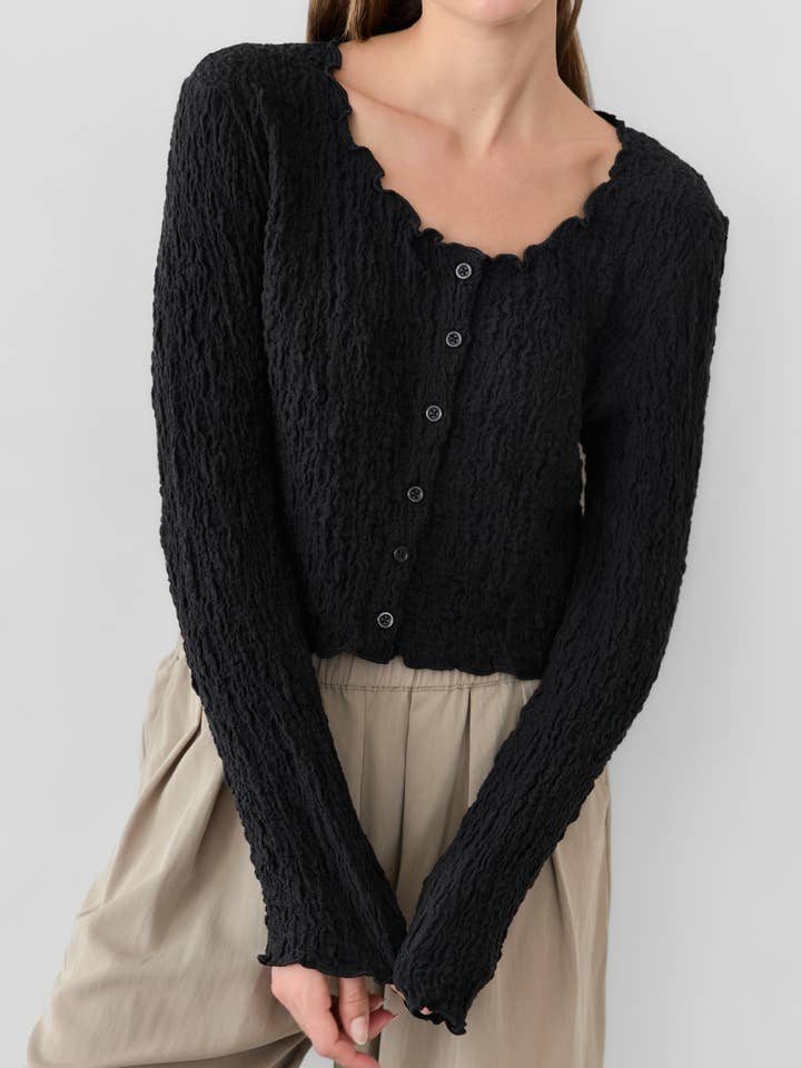 The Clair Top | Haut boutonné texturé court pour la vente par MOD REF