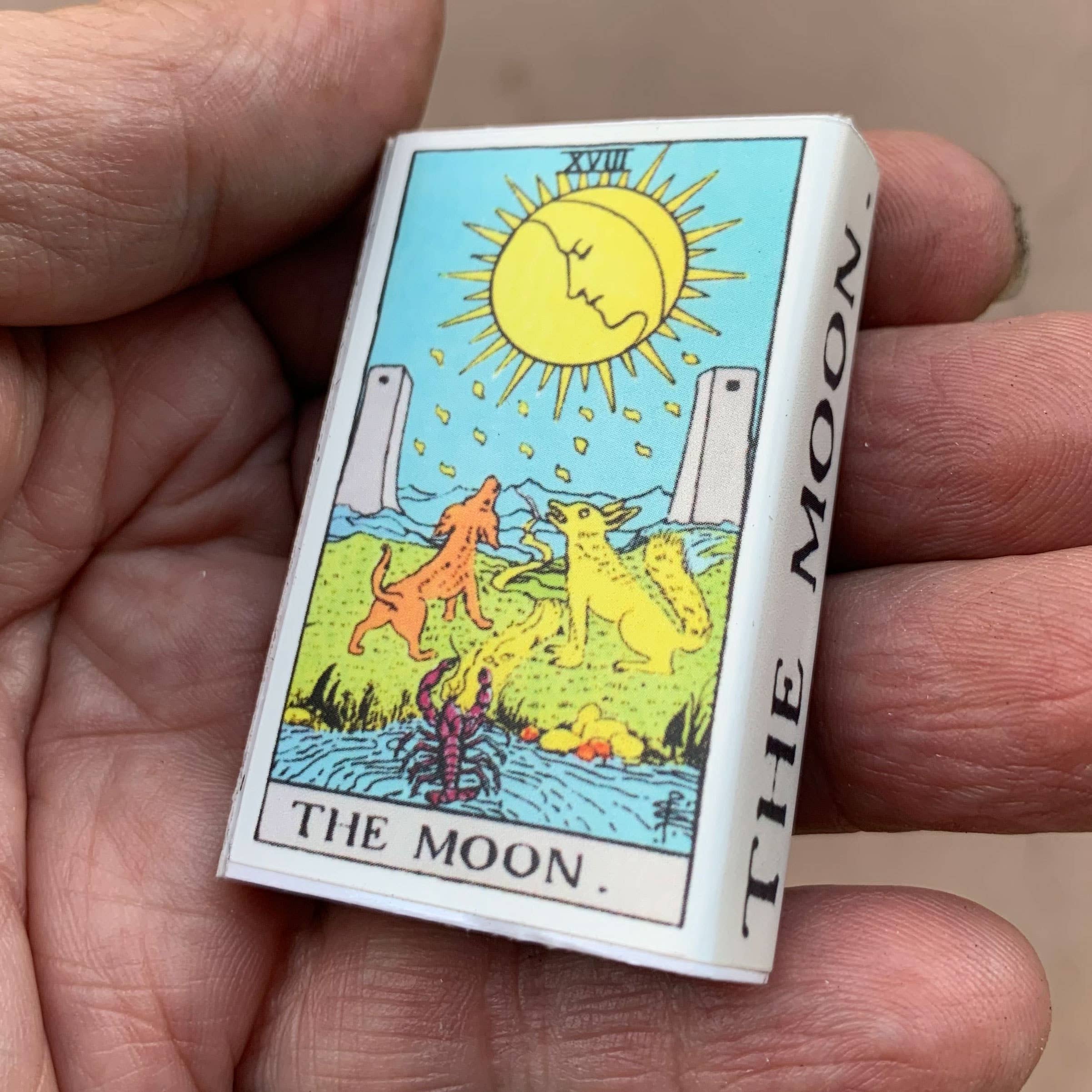 Most Amazing - Wholesale Matches - Tarot Matchbox - The Moon • Accessories for your Candles2
