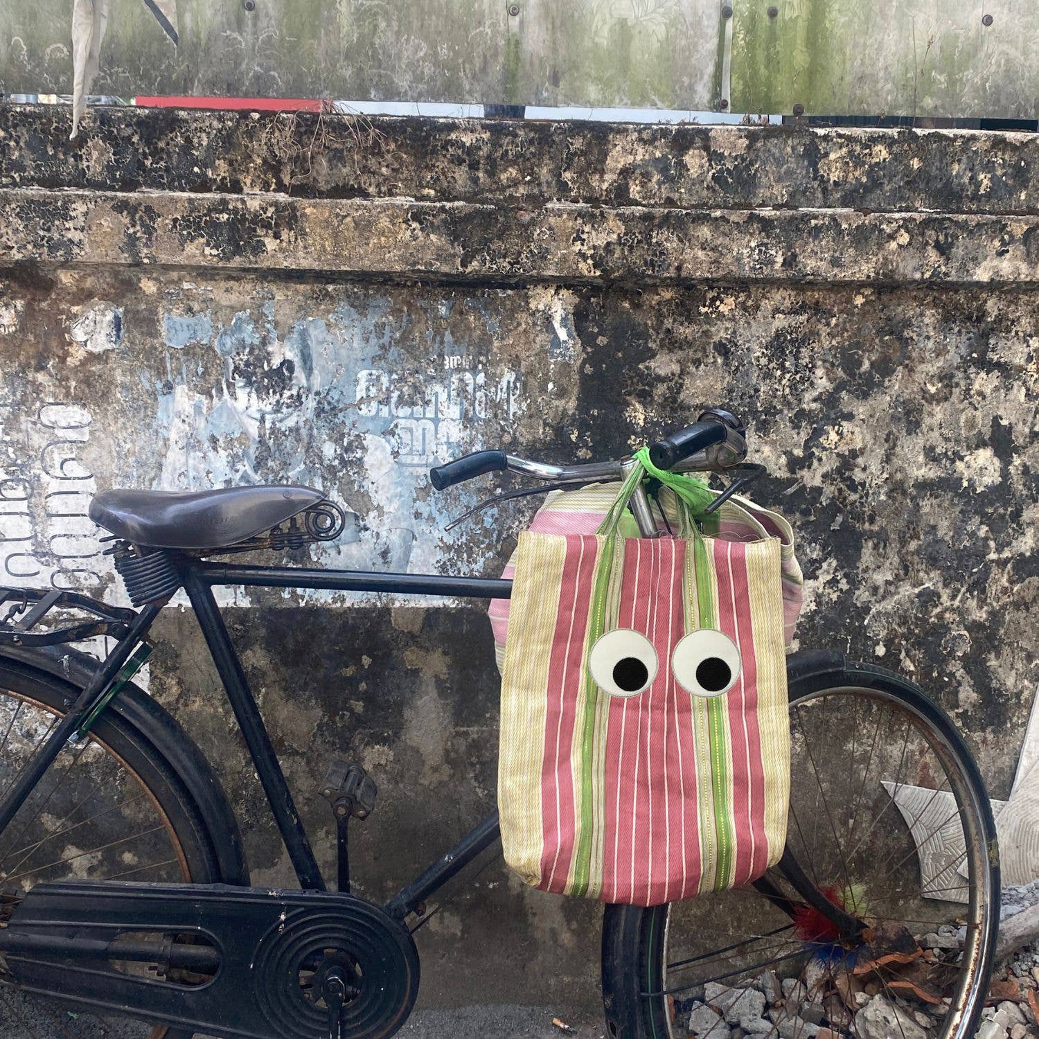 Petra Boase Ltd (US Duties Paid) - Wholesale Patch - Iron on Patch - Pack of 6 - Eyes1