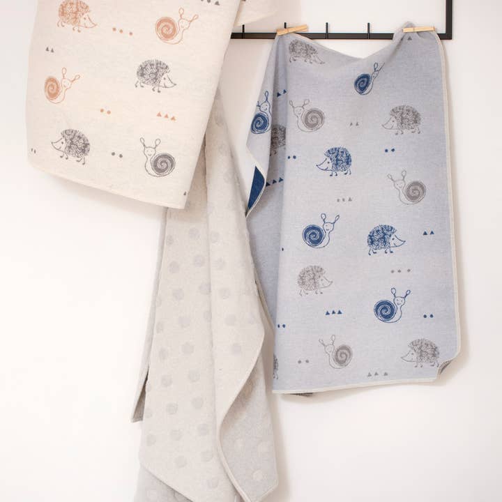 Snail & Hedgehog Juwel Bassinet Blanket (Aust customers) for wholesale by Emotion & Kids