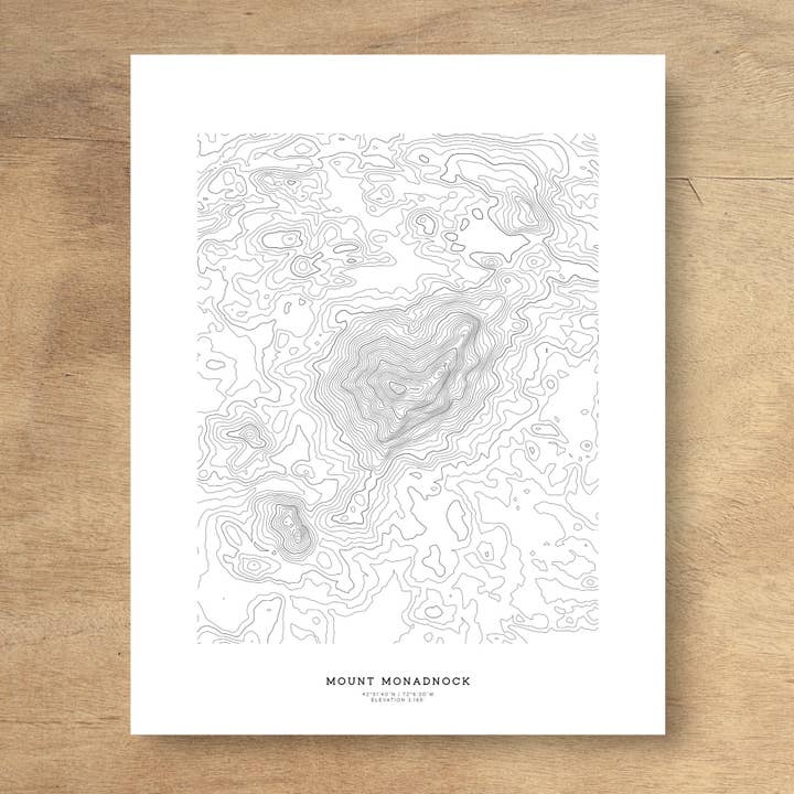 Mount Monadnock topografische kaart kunst poster afdrukken voor wholesale door Topographia Design