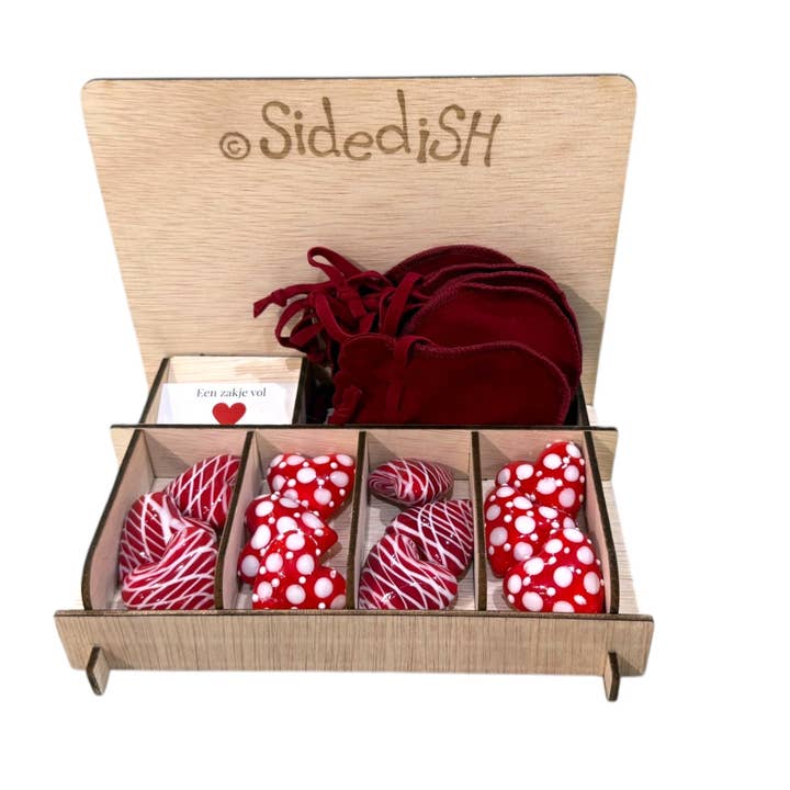 Display glazen hartjes voor wholesale door Sidedish Cards