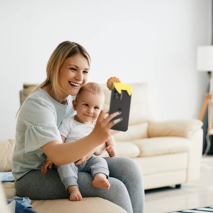 The Looky Lou – wholesale Classic toy – Kids – Looky Lou - a toy that gets your kids to smile at the camera