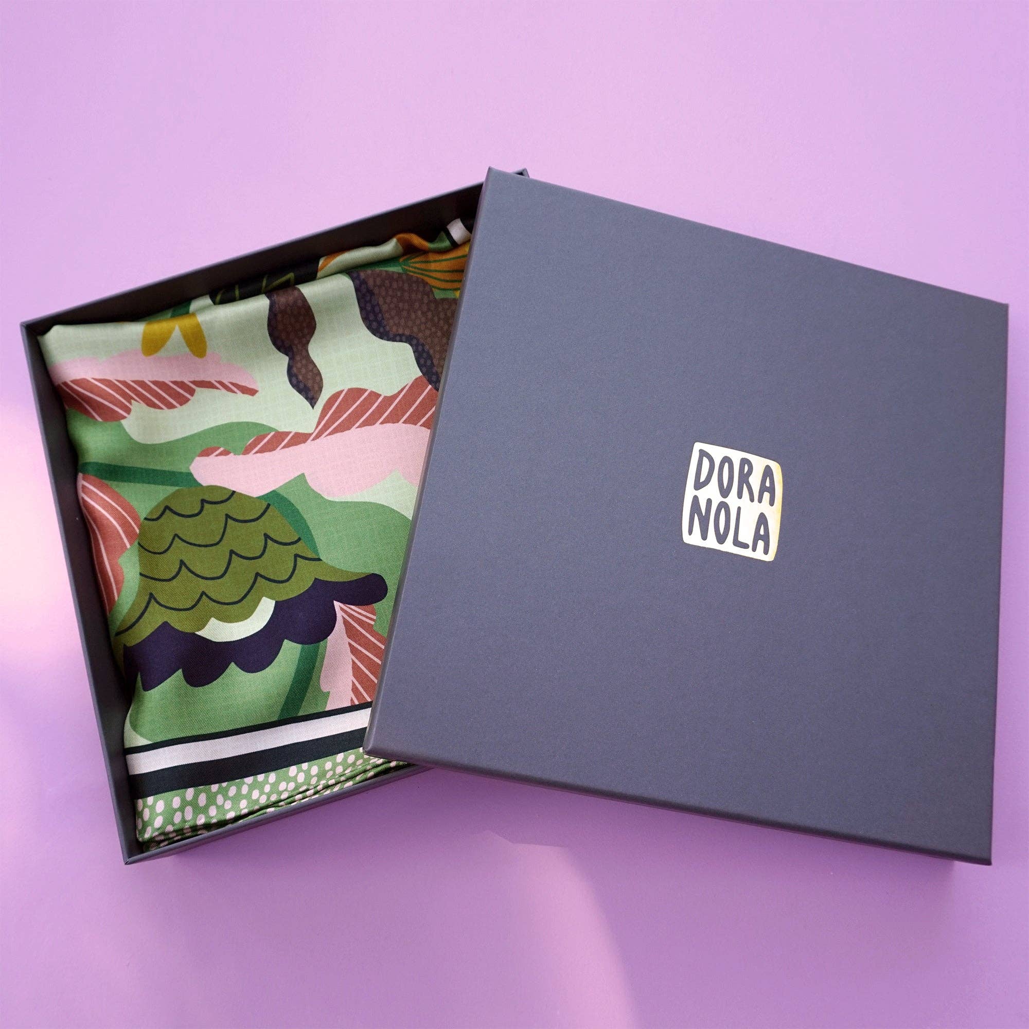 Dora Nola - Wholesale Scarf - Women's - Nana silk scarf 907