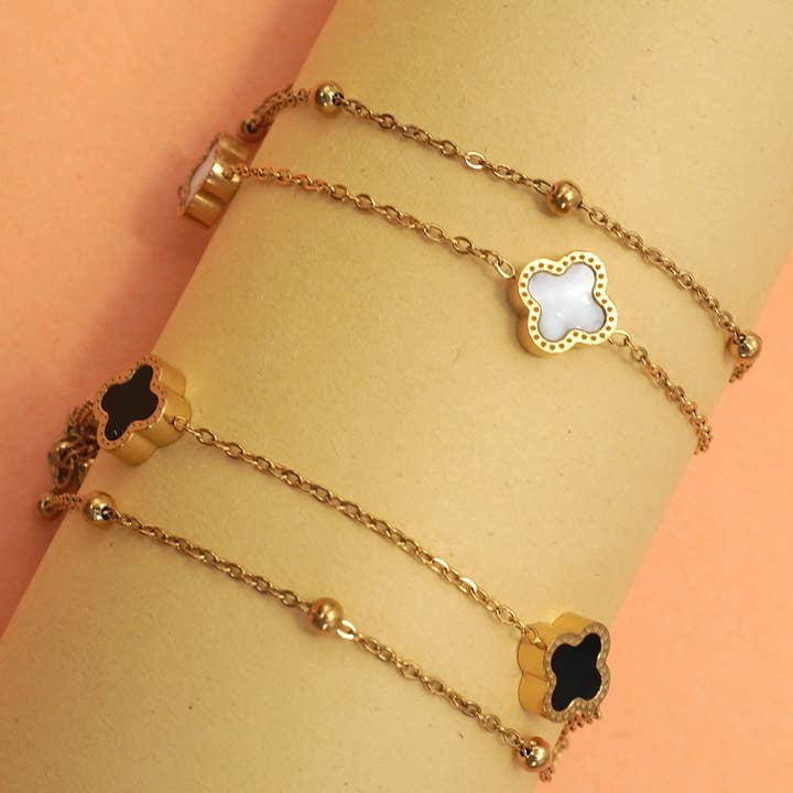 JOSSLYN by wall to wall - Wholesale Charm/Dangle Bracelet - 18K STAINLESS STEEL TARNISH FREE CLOVER BRACELET | 40B51734