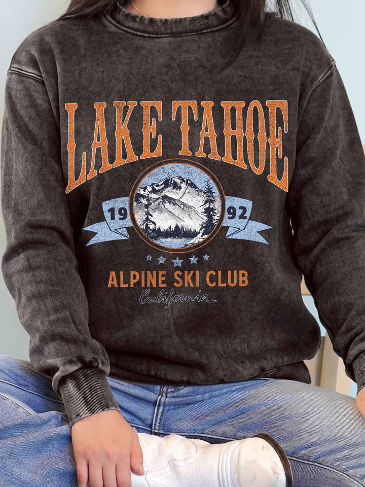 LAKE TAHOE ALPINE SKI CLUB SWEATSHIRT MIT SGRAPHIE-MINERAL-BÜRSTE für den Großhandel von Rustee Clothing