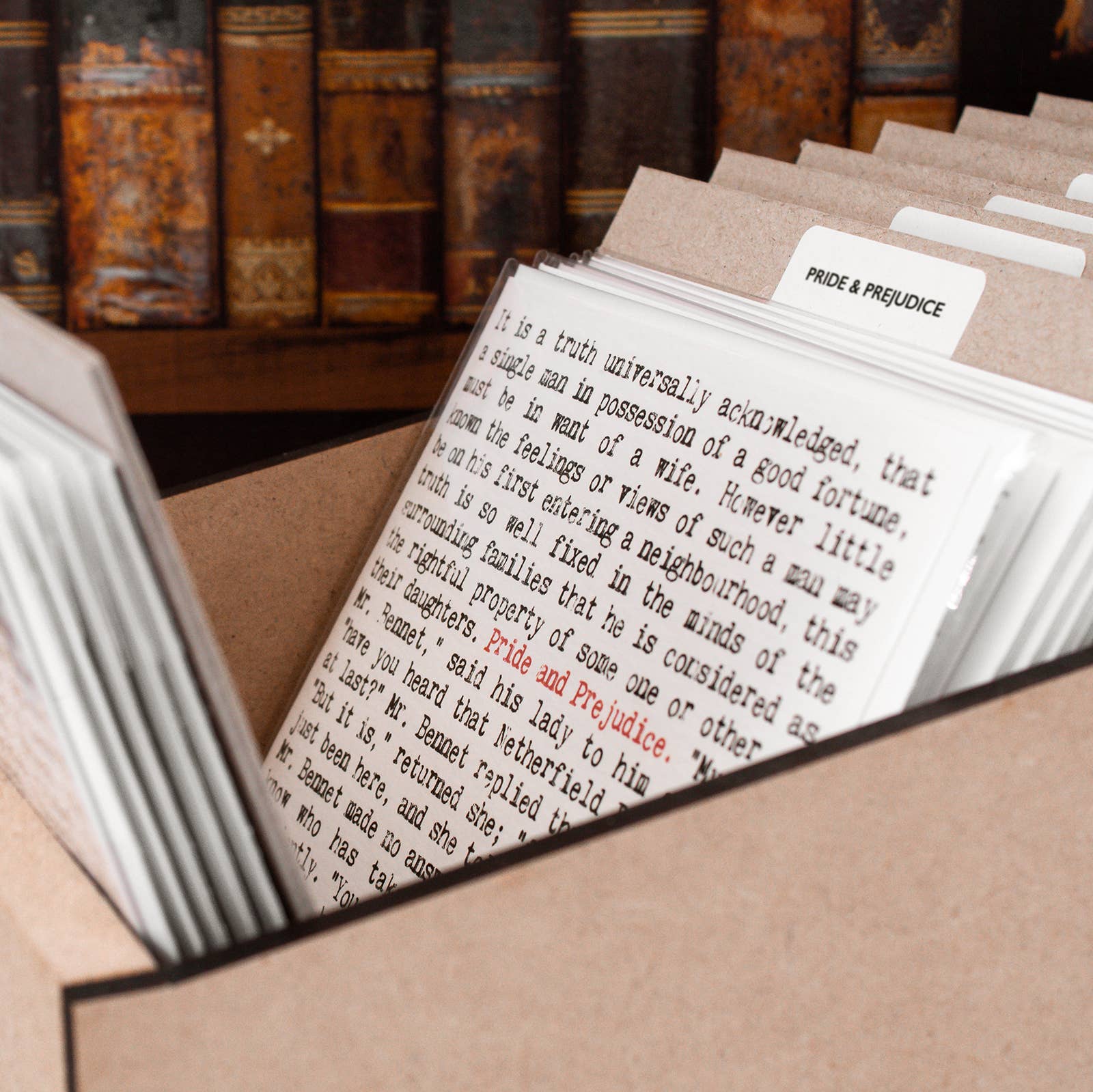 Coulson Macleod (U.S. Duties Paid) – Expositor de loja por atacado – Cartões de Saudação de Livros Clássicos com Caixa de Madeira (Biblioteca 1)2