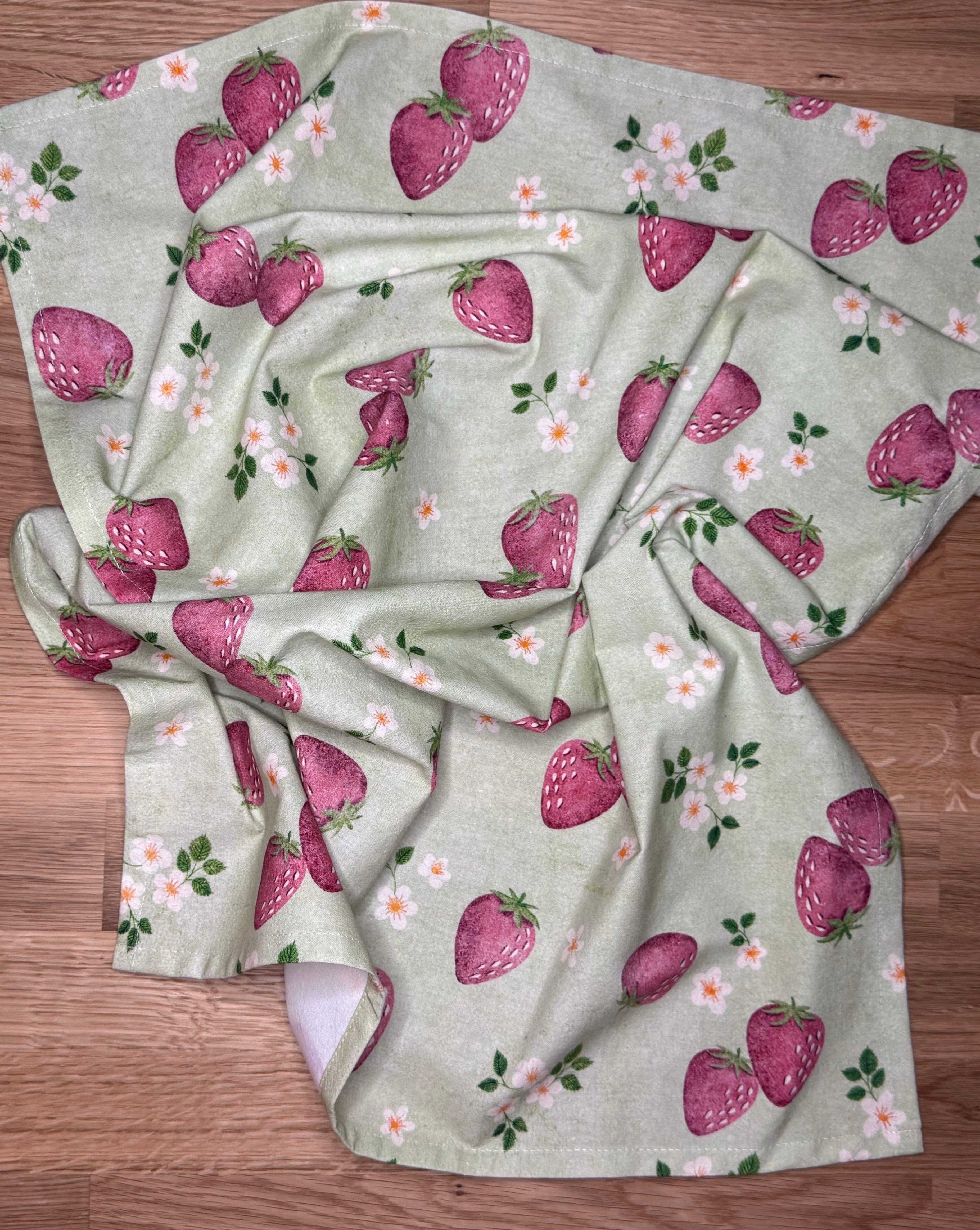 Roxy Lane Design - Wholesale Tea Towel - Tea Towel - Strawberry Fields - 19 x 27"3