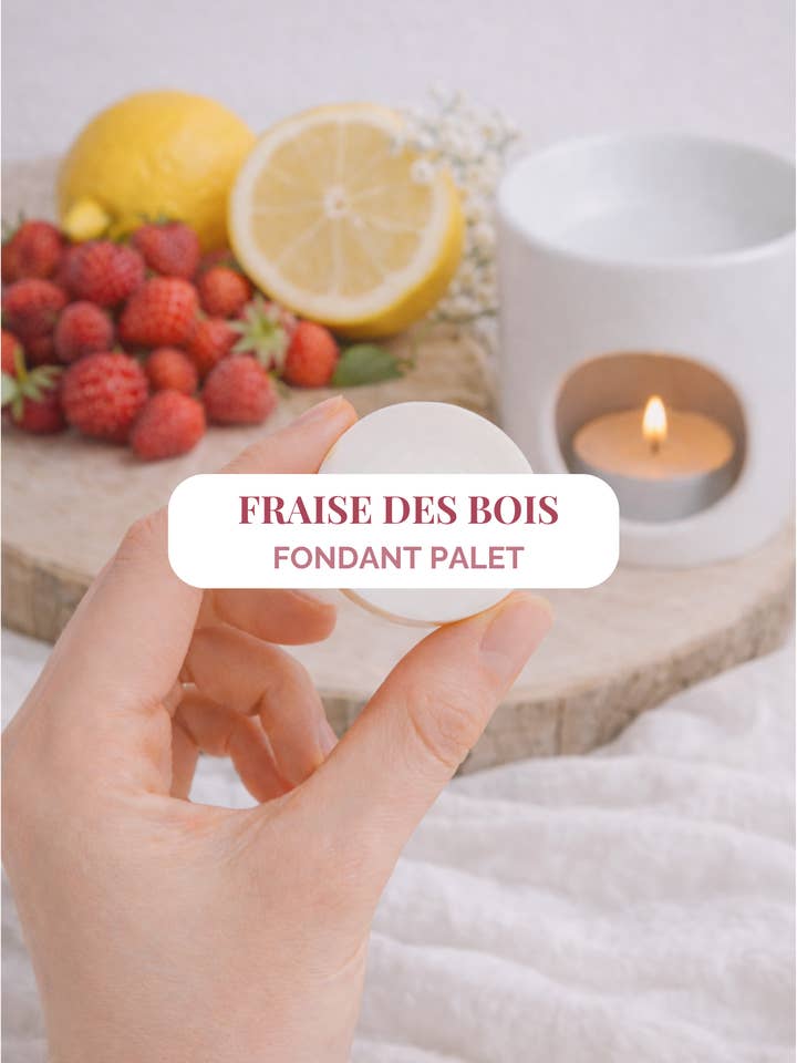 "Wild Strawberry" - Scented Fondant 5h for wholesale by WILD CHILD Bougies & Co