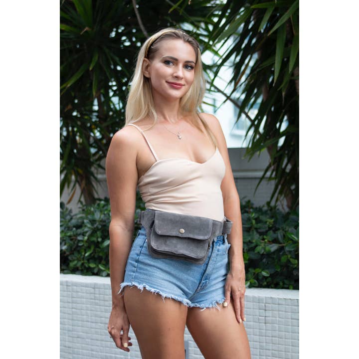 Manifestie – wholesale Belt bag – Unisex – Unisex Leather Festival Belt | Black Suede, 2 pocket | trave