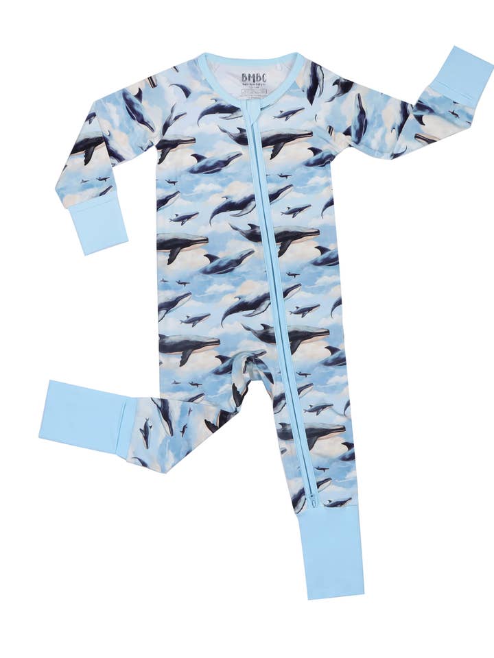 Barboteuse convertible - Flying Whales pour la vente par Bronze Moon Clothing Co.