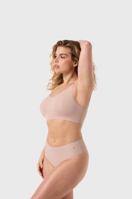 Evelyn & Bobbie - Wholesale Sports Bra - Women's - Defy Bra15