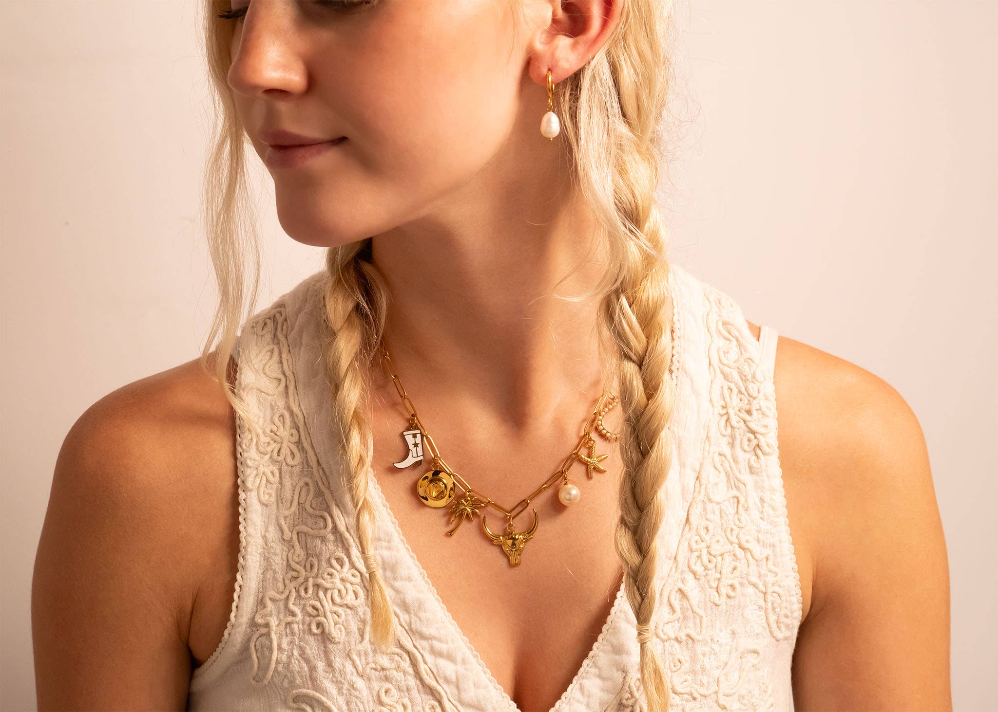 WJW - Vendita all'ingrosso Ciondolo/pendente - Ciondolo a forma di toro in acciaio inossidabile PVD oro 18 carati24